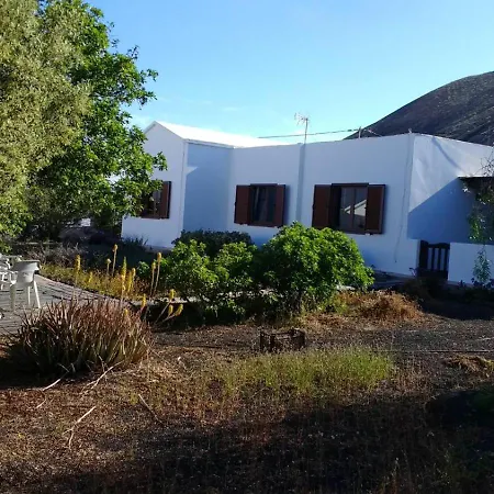 Casa Montaña De * Tahiche